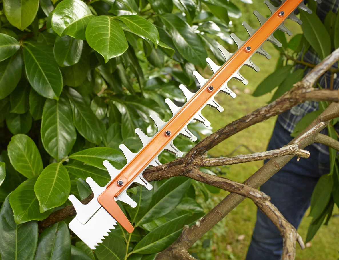 Black & Decker BEHTS401-QS Taille-haie 500 Watt 55 Cm 6 Black & Decker BEHTS401-QS Taille-haie 500 Watt 55 Cm – Image 6