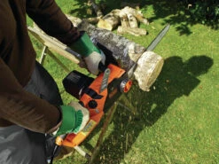 Black & Decker CS2245-QS Tronçonneuse 45 Cm 2200 Watts 10 Black & Decker CS2245-QS Tronçonneuse 45 Cm 2200 Watts -Jardin Outils Magasin cs2245 qs tronconneuse 45 cm 2200 watts 4