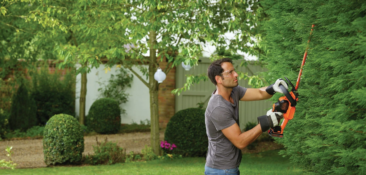 Black & Decker GTC18502PC-QW Taille-haie Sans Fil 50 Cm 18 Volts 2.0 Ah Li-ion 2 Black & Decker GTC18502PC-QW Taille-haie Sans Fil 50 Cm 18 Volts 2.0 Ah Li-ion – Image 2